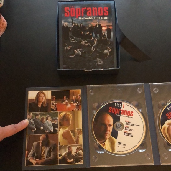 NEW LISTING! HBO Sopranos Complete Fifth Season - Picture 8 of 8